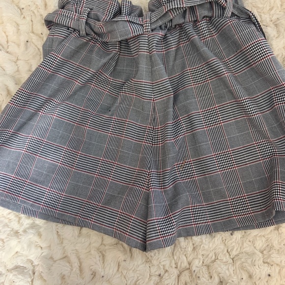 FOREVER 21 shorts - Picture 3 of 6